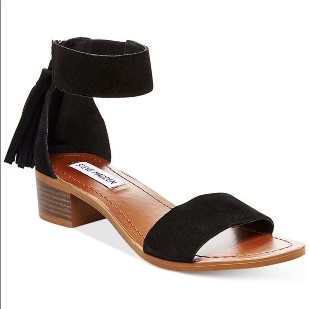Steve Madden Black sandal